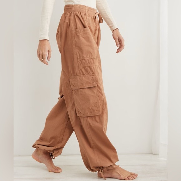 Aerie High Waisted Go-For-It Baggy Cargo Pant 100% Cotton Size Small GUC - Picture 1 of 9